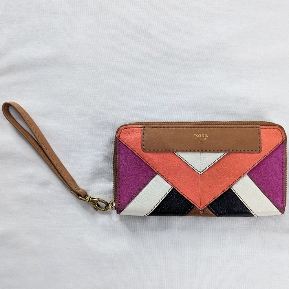 Fossil Leather Coral Black Tan Suede Zipper Closure Wristlet Wallet